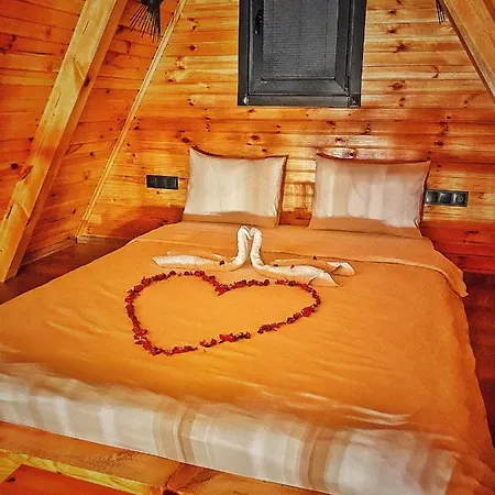 Bungalovca Lodge